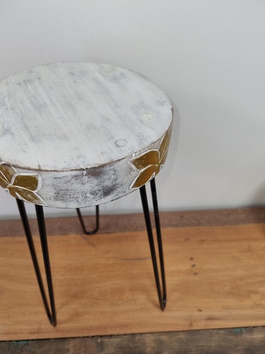 [HPS-01] Soporte para plantas de madera de Albasia - Blanqueado